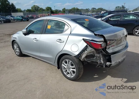2018 Toyota Yaris Ia из США, поврежденный, VIN 3MYDLBYV6JY310490